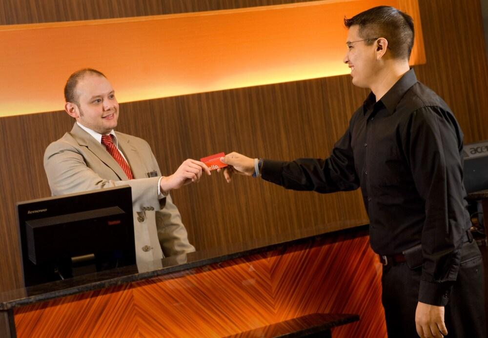 Towneplace Suites By Marriott San Antonio Downtown Riverwalk Екстер'єр фото